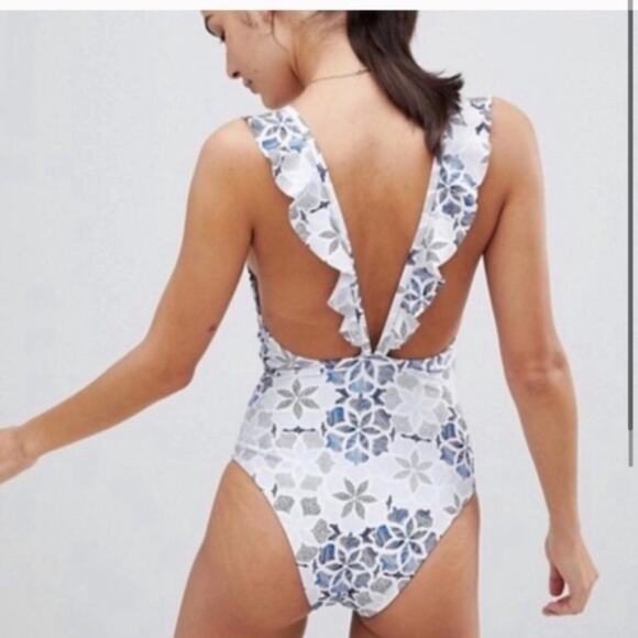 NWT Somedays lovin floral ruffle high leg swimsuit - Picture 2 of 4